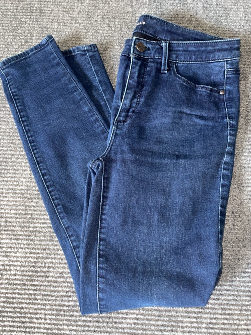 Talbots Flawless Dark Blue High-Rise Jegging Ankle.  Size 4.